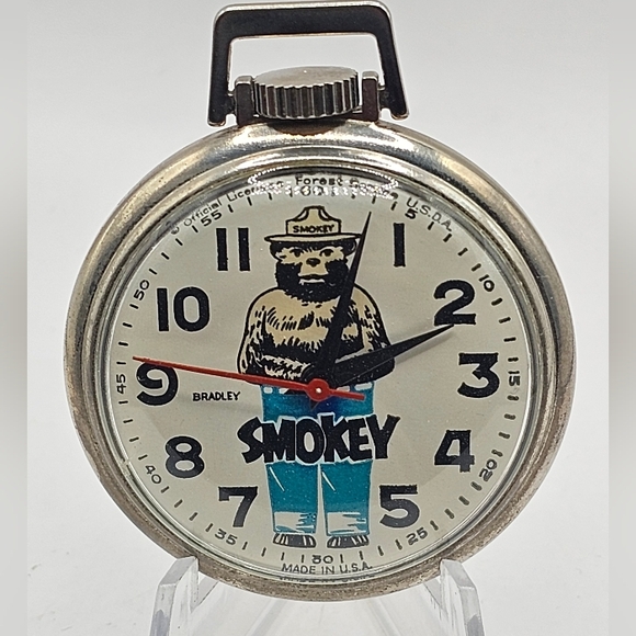 Rare 1970's Bradley Smokey The Bear Pocket Watch Running Manually Wound - Picture 1 of 7